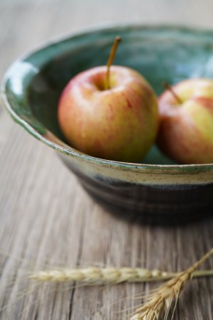 Preview: Ramenschale handgetöpfert -  Kaktusgrün schwarz  - Unikat